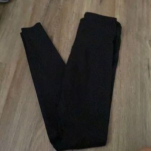 old navy leggings with slight design